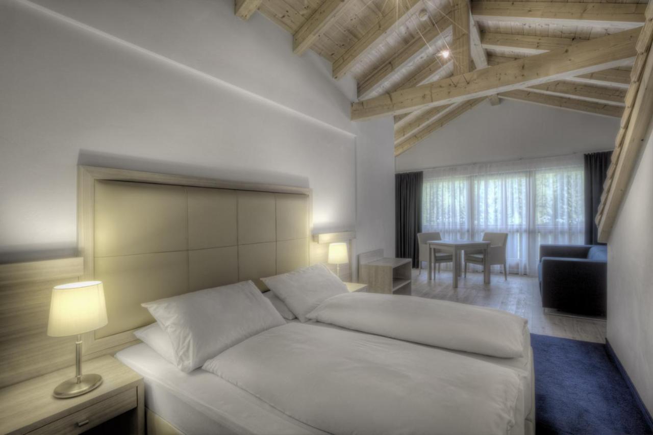 Hotel La Tambra 코르바라 인 바디아 외부 사진