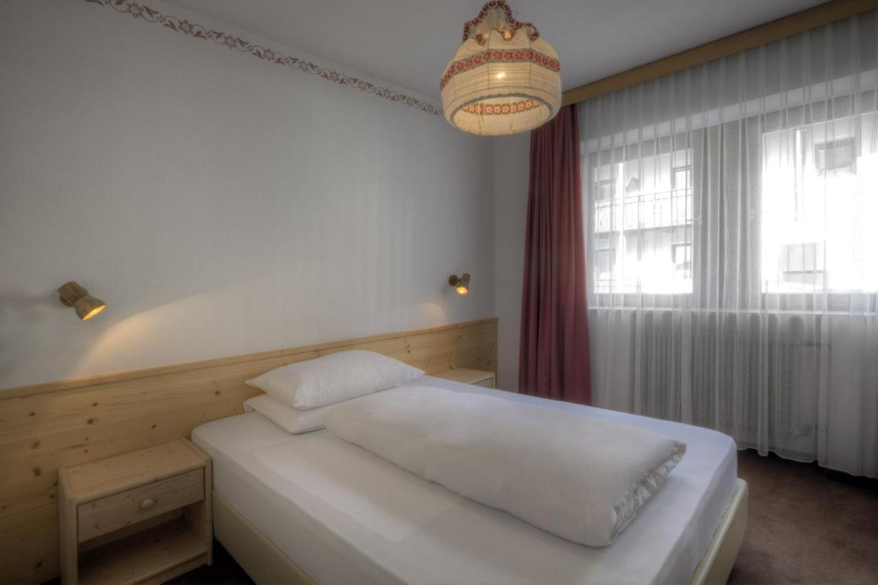 Hotel La Tambra 코르바라 인 바디아 외부 사진